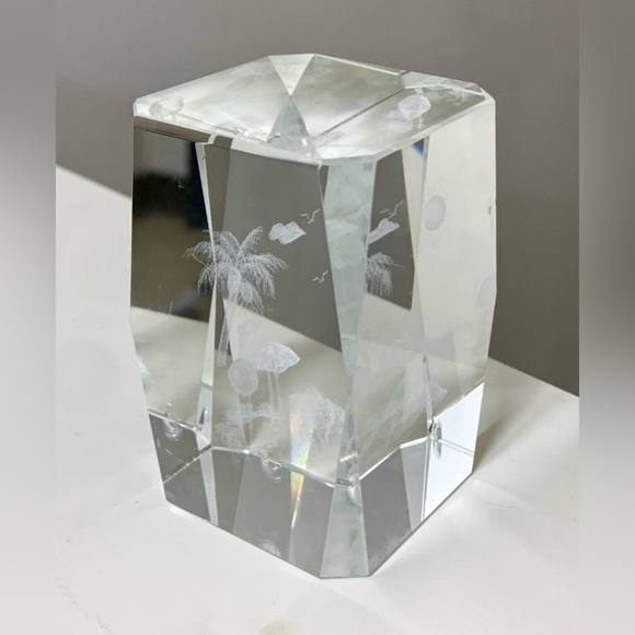 Solid Lead Crystal Laser Etched 3D Holographic Tropical Beach Scene Paperweight - Picture 2 of 16